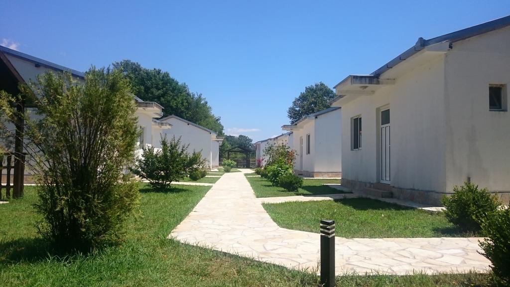 Beni Bungalows Улцинь Экстерьер фото
