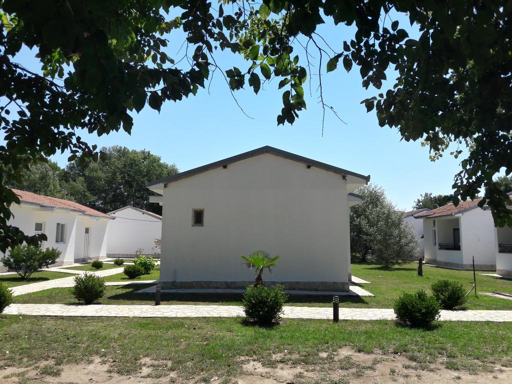 Beni Bungalows Улцинь Экстерьер фото