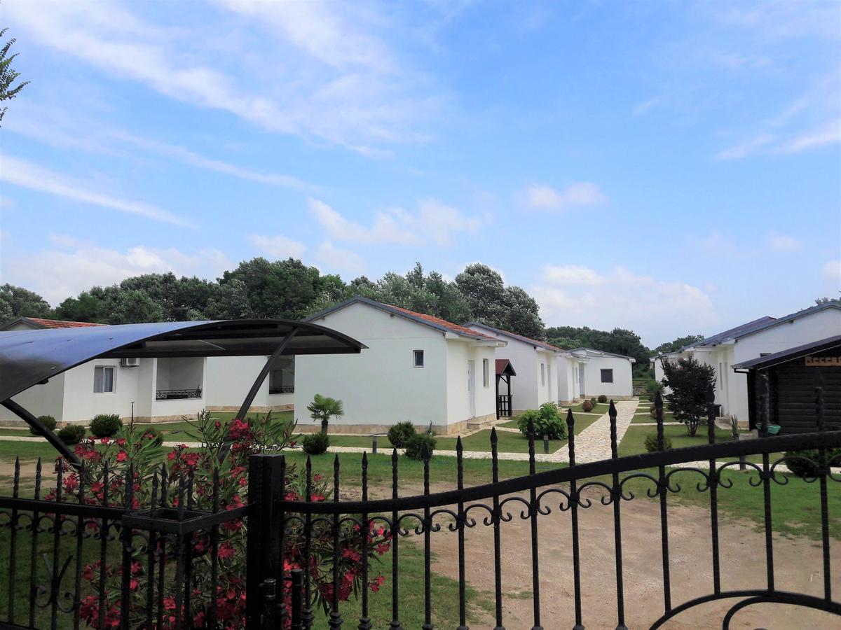 Beni Bungalows Улцинь Экстерьер фото