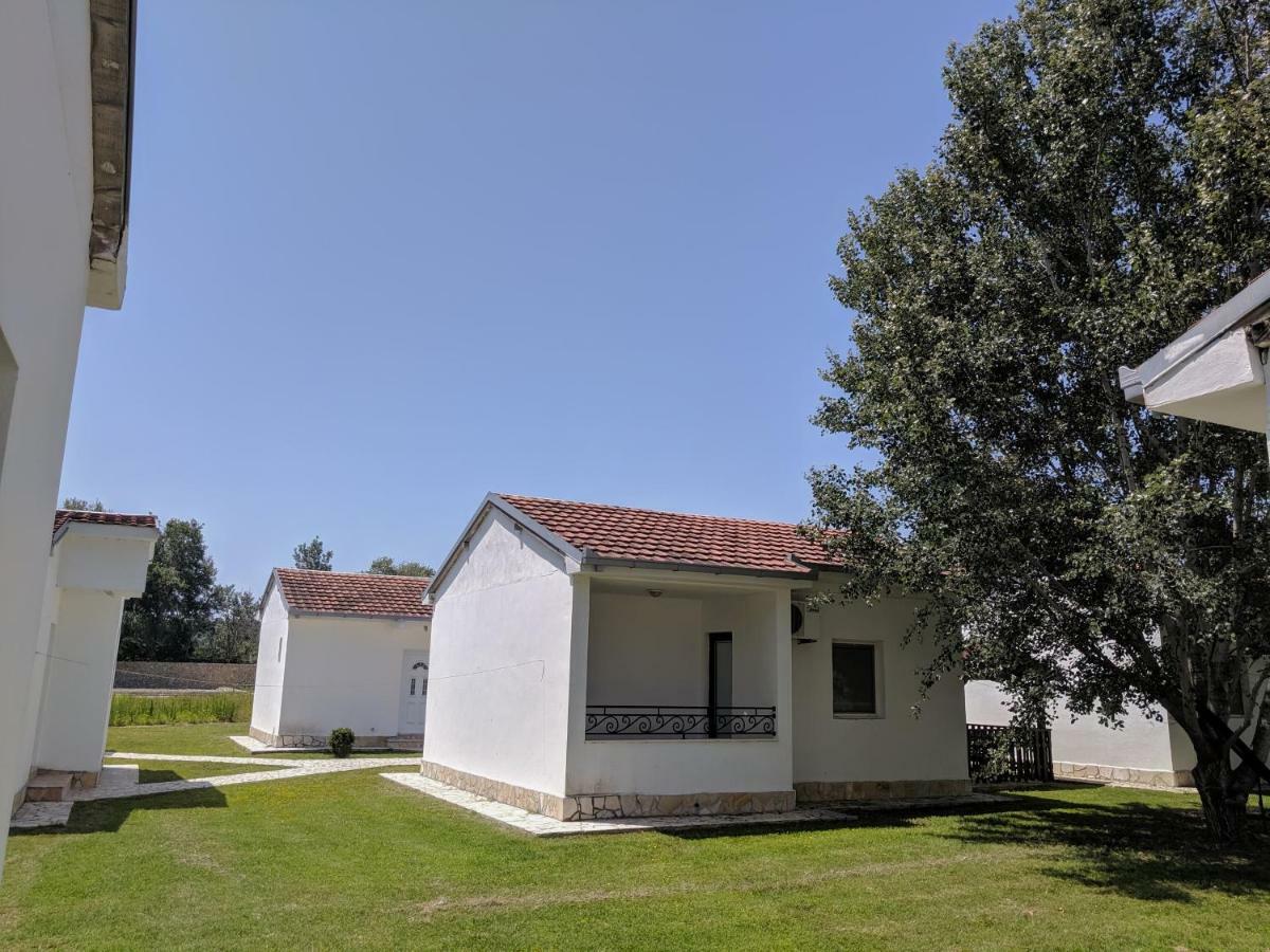 Beni Bungalows Улцинь Экстерьер фото